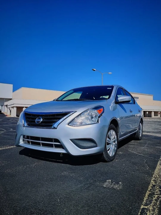 2018 Nissan Versa - Image 4 of 12