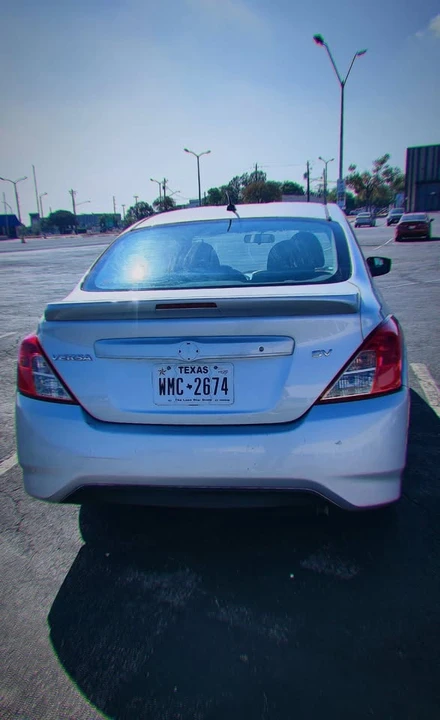2018 Nissan Versa - Image 8 of 12