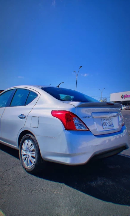 2018 Nissan Versa - Image 7 of 12