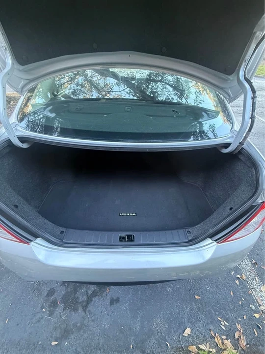 2018 Nissan Versa - Image 7 of 10