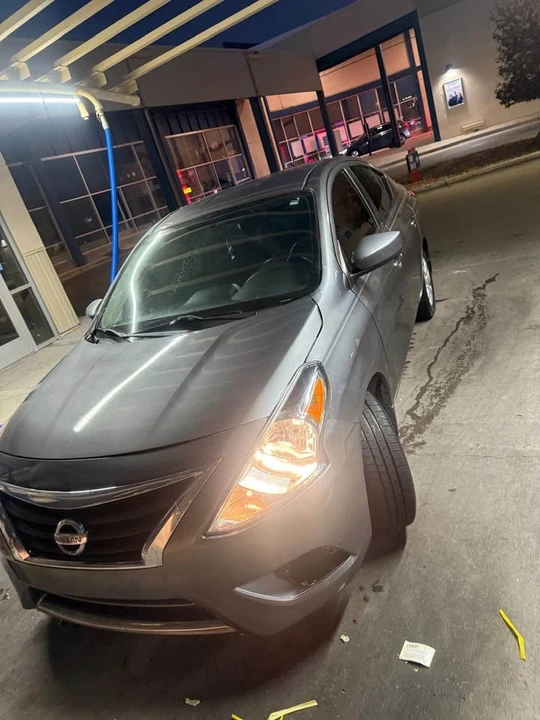 2018 Nissan Versa - Image 10 of 14