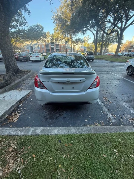 2018 Nissan Versa - Image 4 of 10