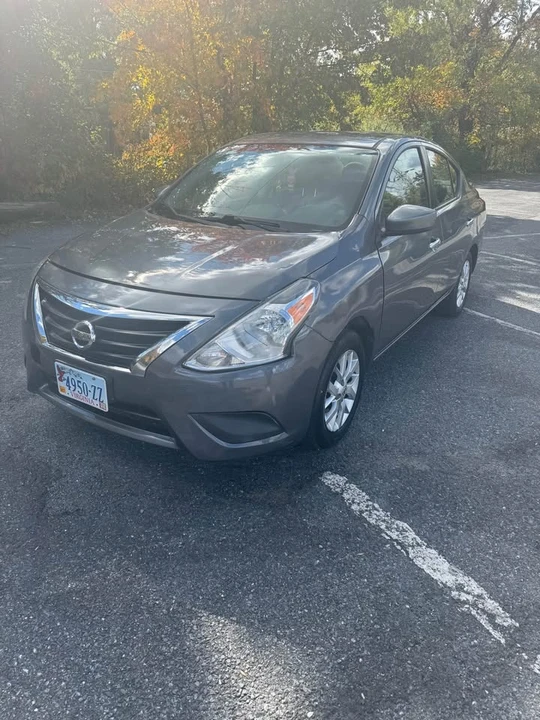 2018 Nissan Versa - Image 5 of 10