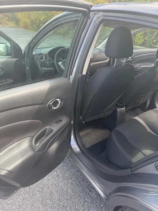 2018 Nissan Versa - Image 8 of 10