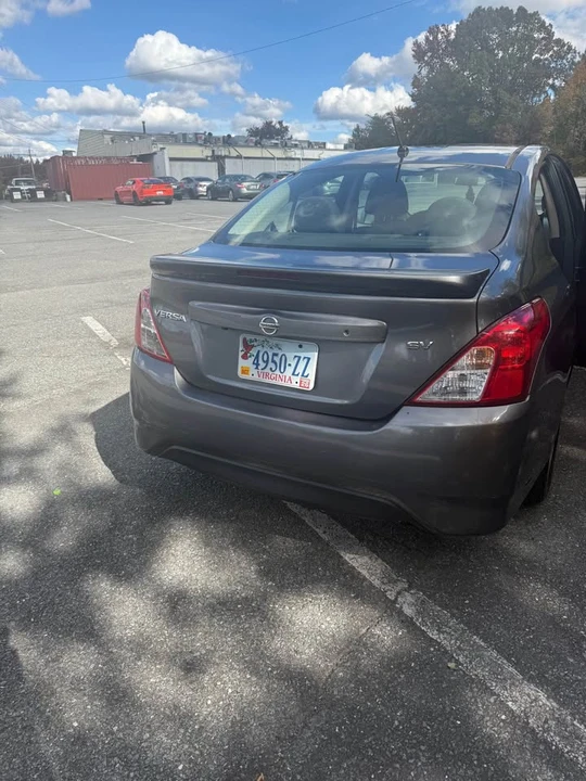 2018 Nissan Versa - Image 7 of 10
