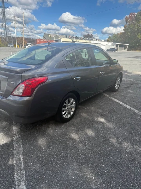 2018 Nissan Versa - Image 6 of 10