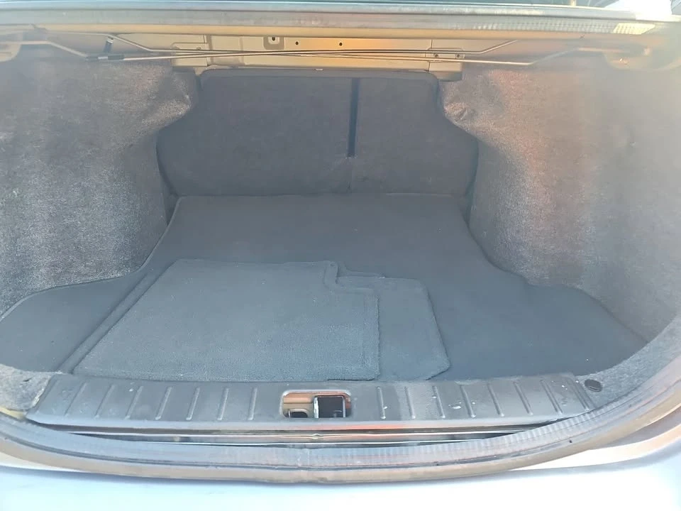 2018 Nissan Versa - Image 8 of 10