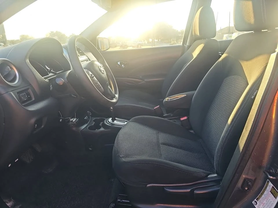 2018 Nissan Versa - Image 5 of 10
