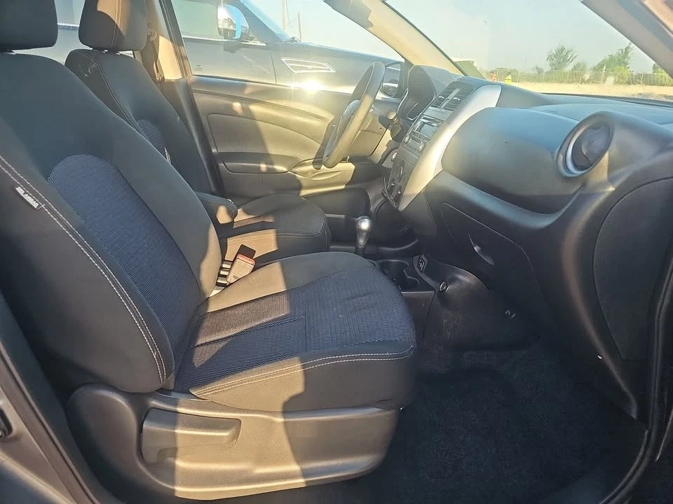 2018 Nissan Versa - Image 4 of 10
