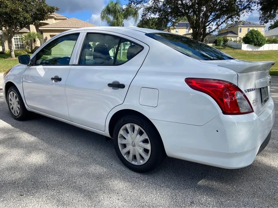2018 Nissan Versa - Image 4 of 7