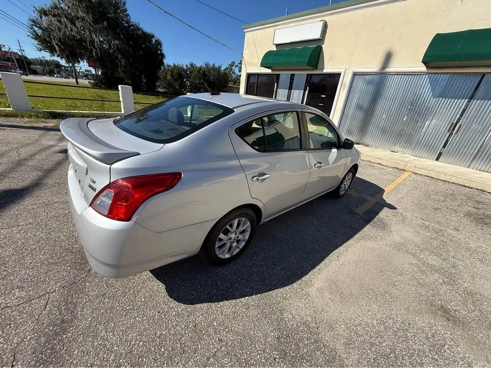 2018 Nissan Versa - Image 2 of 9