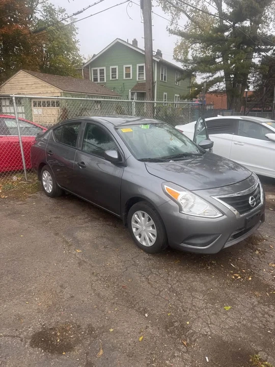 2018 Nissan Versa - Image 2 of 11