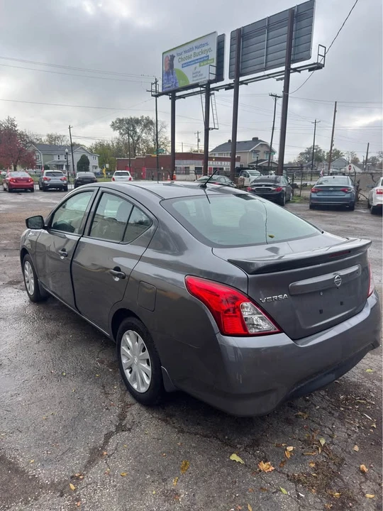 2018 Nissan Versa - Image 5 of 11