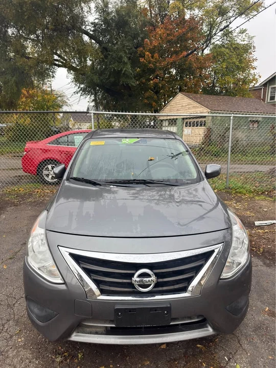 2018 Nissan Versa - Image 4 of 11