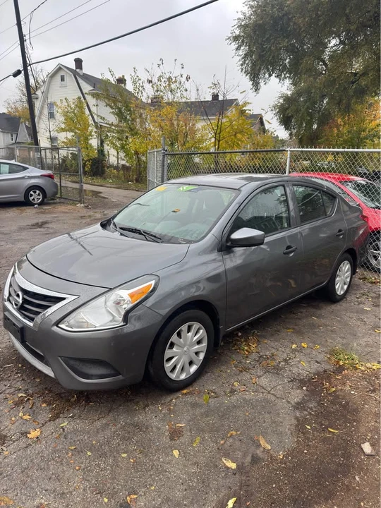 2018 Nissan Versa - Image 3 of 11