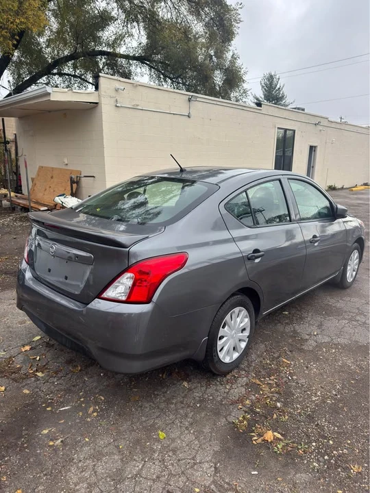 2018 Nissan Versa - Image 7 of 11