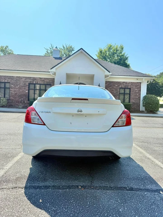 2018 Nissan Versa - Image 5 of 20