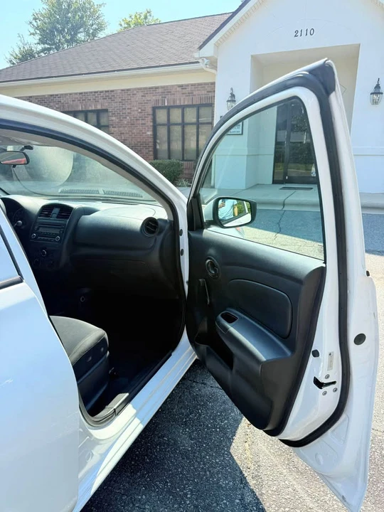 2018 Nissan Versa - Image 13 of 20