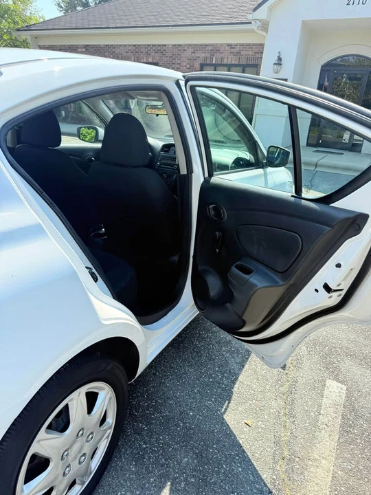 2018 Nissan Versa - Image 15 of 20