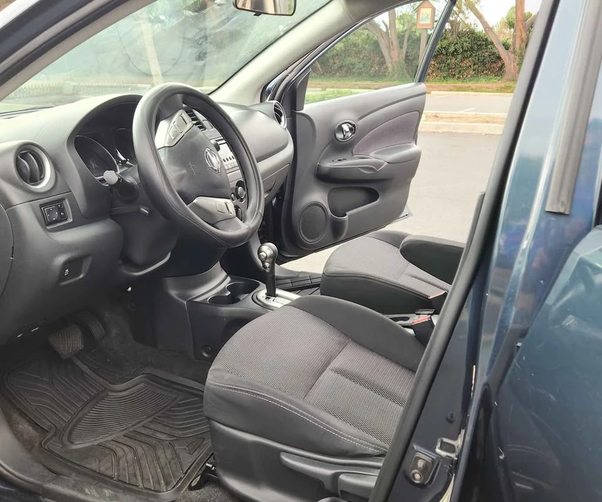 2018 Nissan Versa - Image 15 of 20
