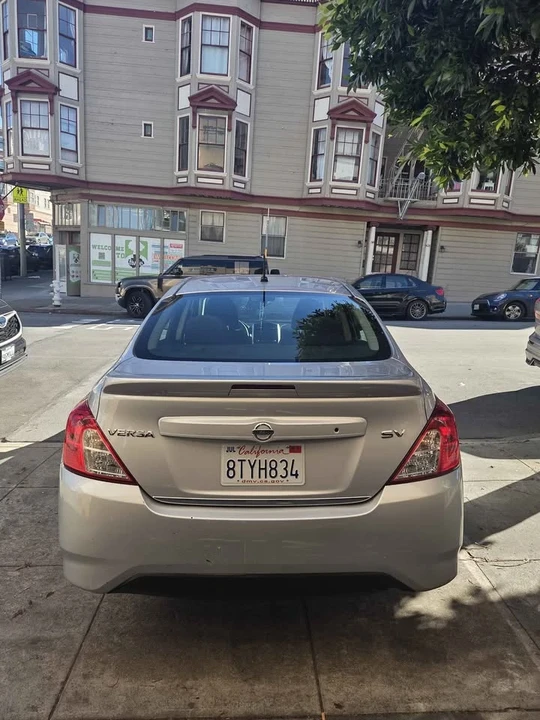 2018 Nissan Versa - Image 2 of 11
