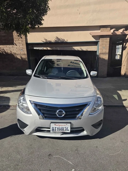 2018 Nissan Versa - Image 4 of 11