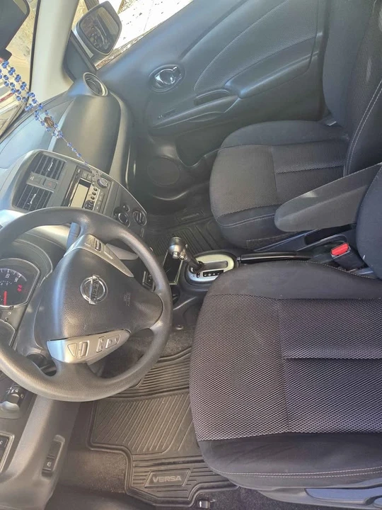 2018 Nissan Versa - Image 7 of 11