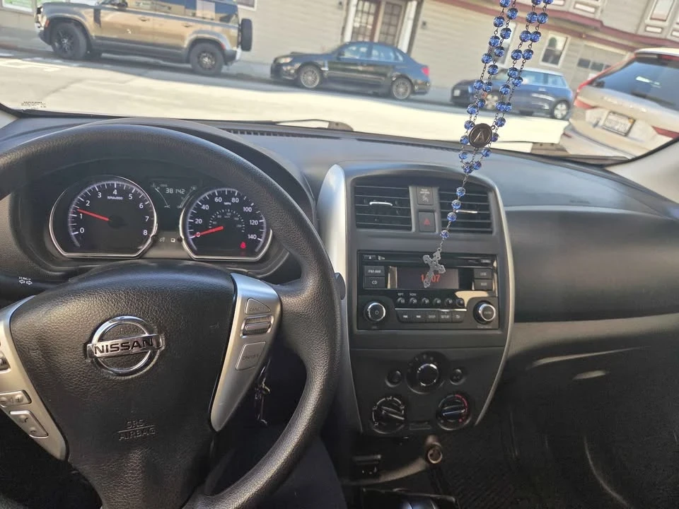 2018 Nissan Versa - Image 6 of 11