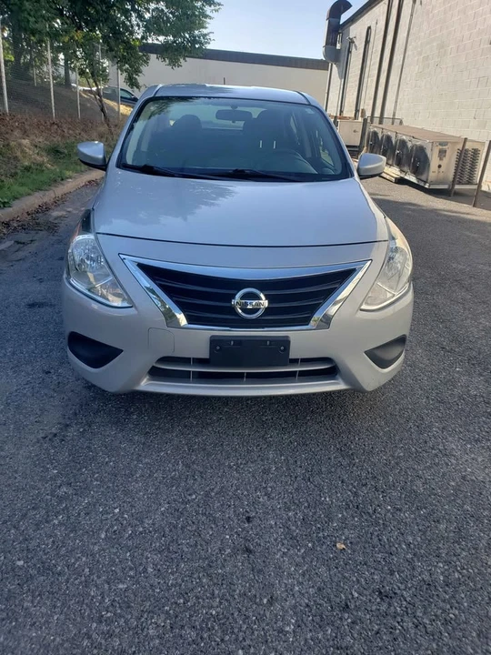 2018 Nissan Versa - Image 2 of 11