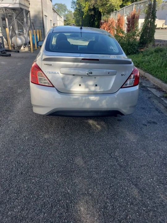 2018 Nissan Versa - Image 5 of 11