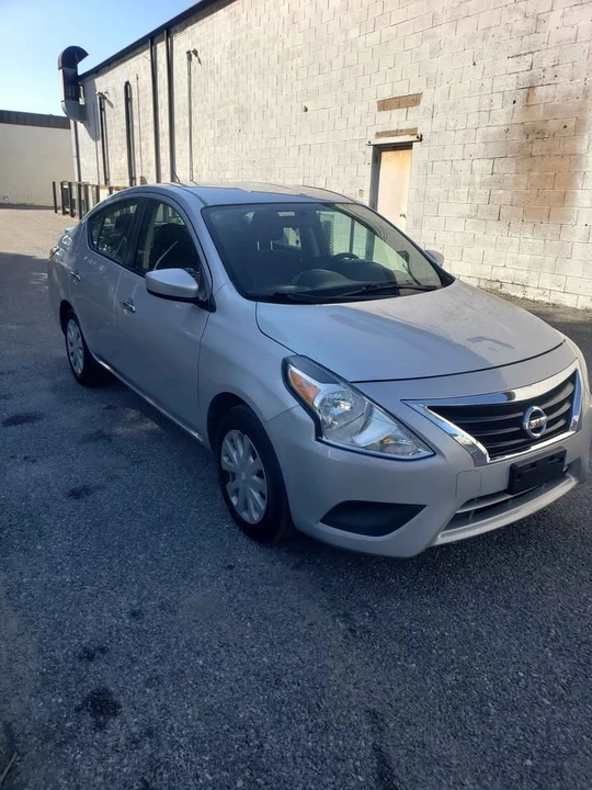2018 Nissan Versa - Image 3 of 11