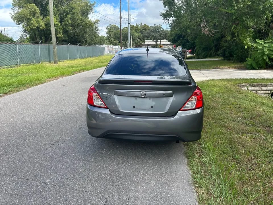 2018 Nissan Versa - Image 5 of 8
