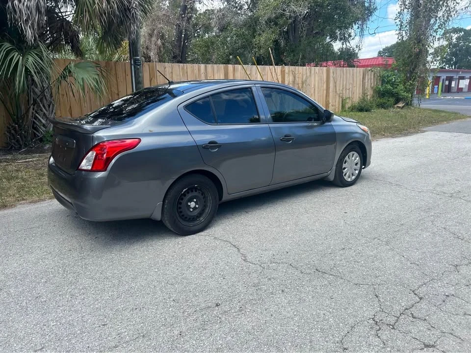 2018 Nissan Versa - Image 4 of 9