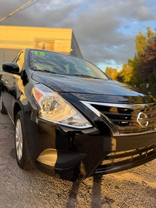 2018 Nissan Versa - Image 4 of 13
