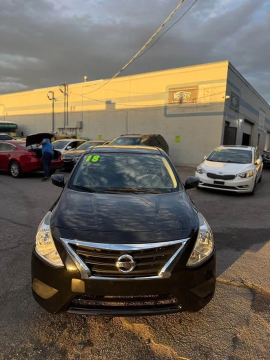 2018 Nissan Versa - Image 2 of 13