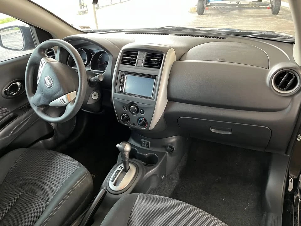 2018 Nissan Versa - Image 9 of 12