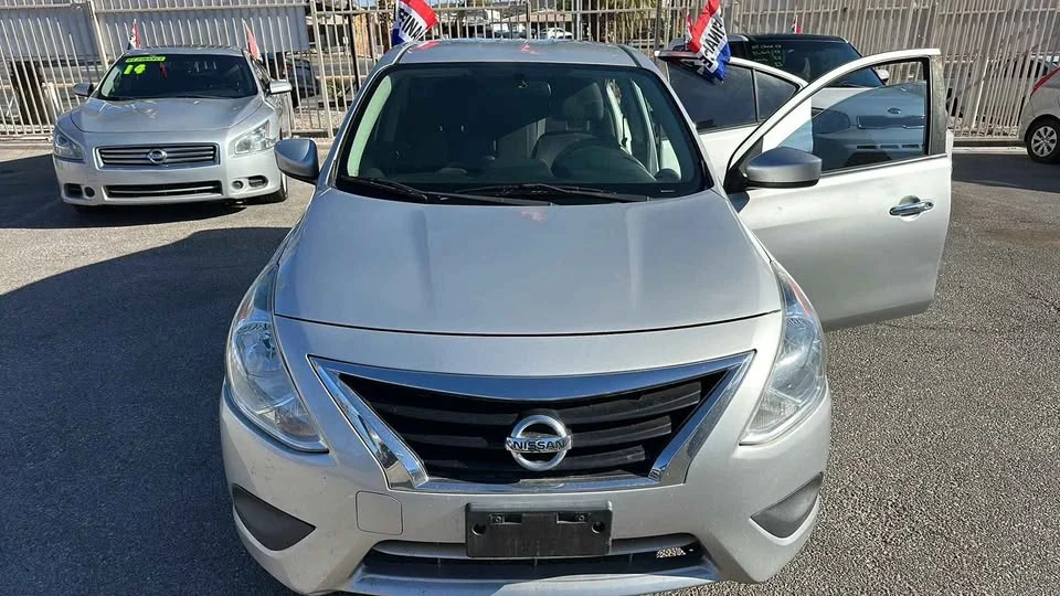 2018 Nissan Versa - Image 2 of 9