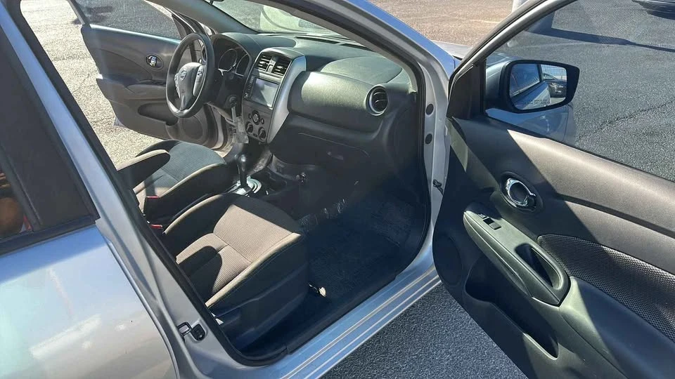 2018 Nissan Versa - Image 7 of 9