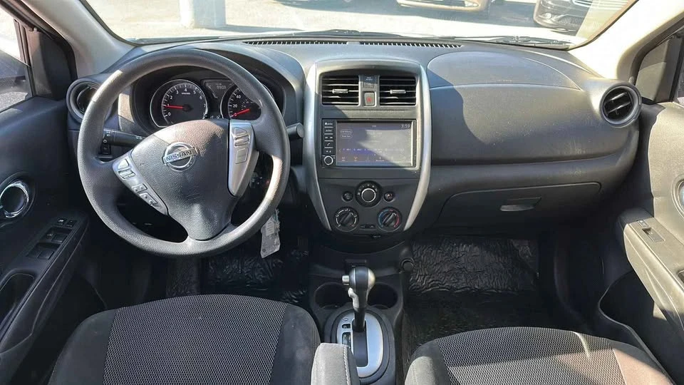 2018 Nissan Versa - Image 5 of 9