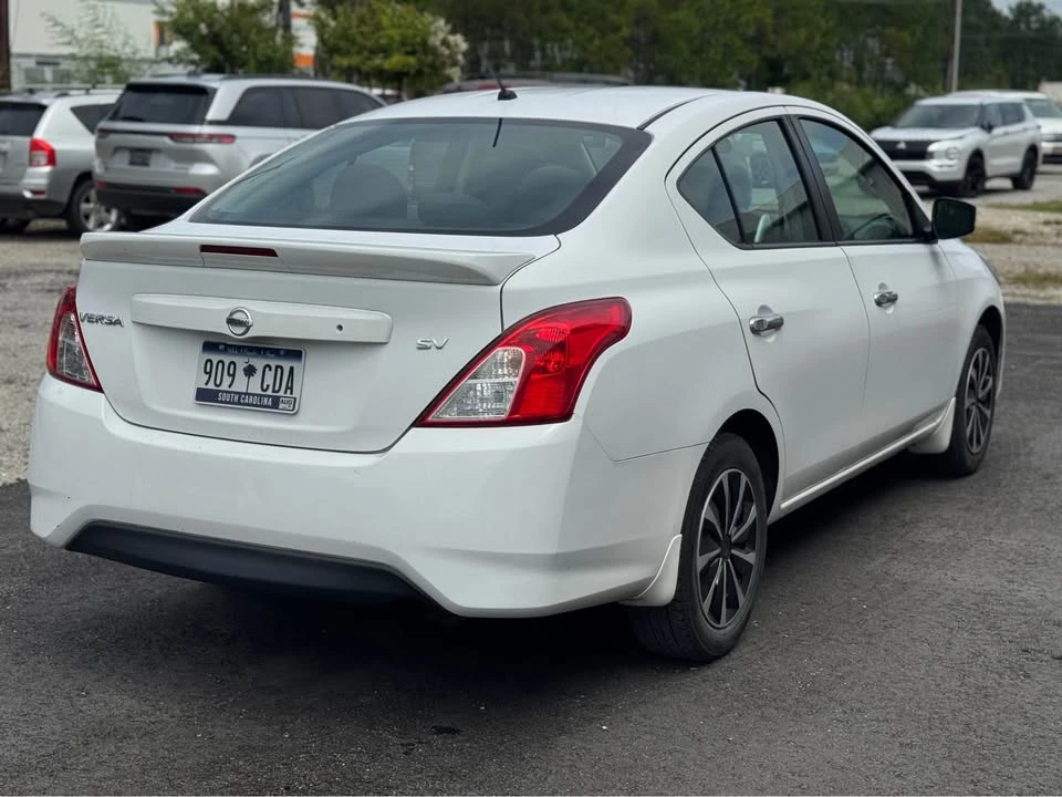 2018 Nissan Versa - Image 4 of 9