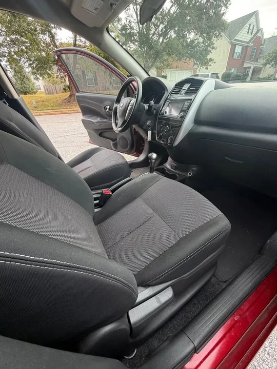 2018 Nissan Versa - Image 10 of 19
