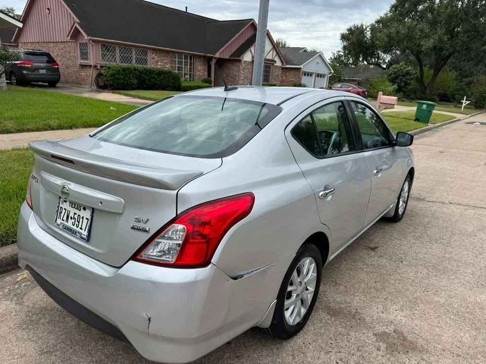 2018 Nissan Versa - Image 8 of 9