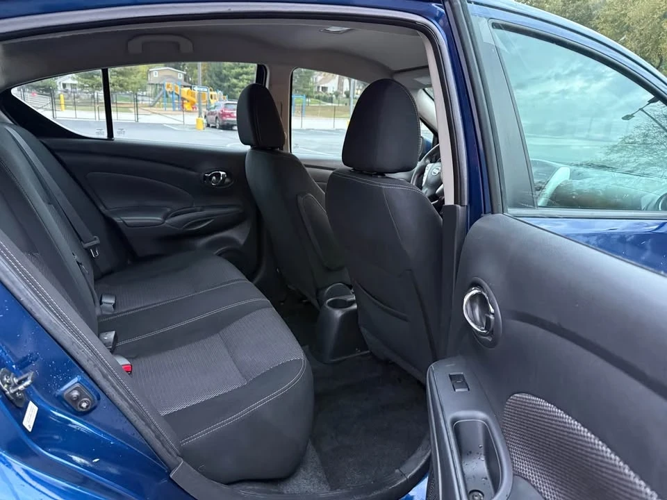 2018 Nissan Versa - Image 10 of 12