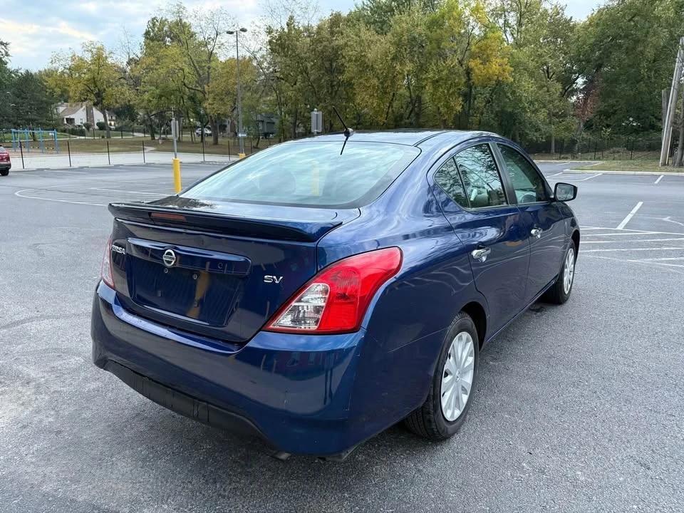2018 Nissan Versa - Image 4 of 12