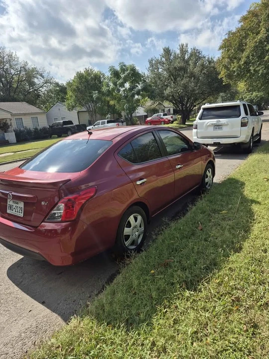 2018 Nissan Versa - Image 4 of 9