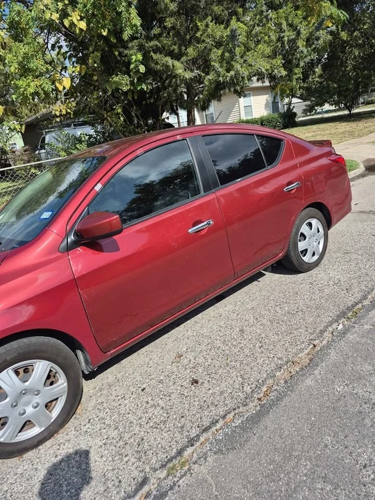 2018 Nissan Versa - Image 6 of 9