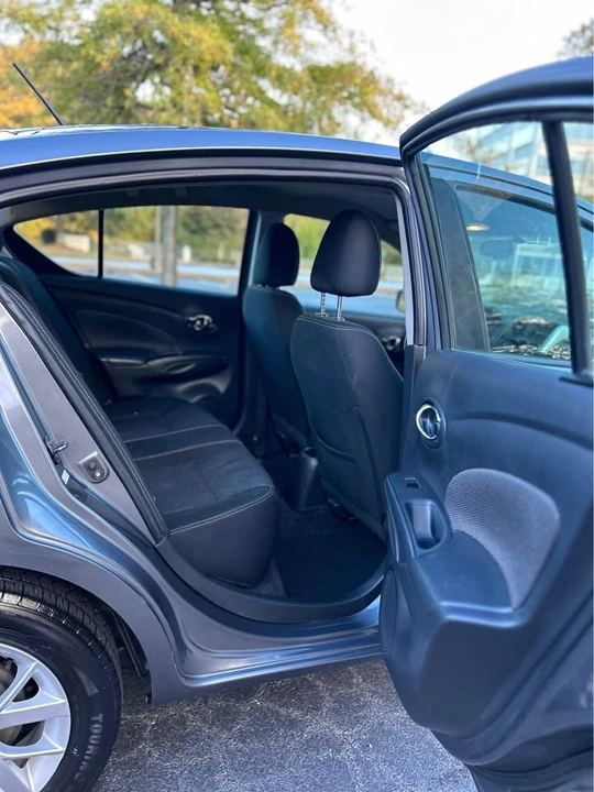 2018 Nissan Versa - Image 12 of 18