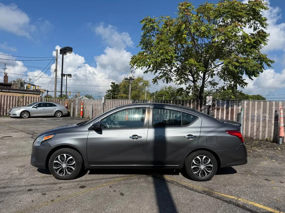 2018 Nissan Versa - Image 2 of 20