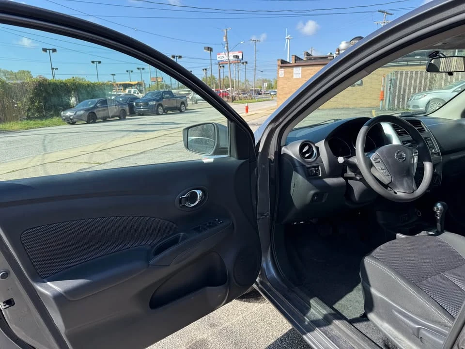 2018 Nissan Versa - Image 19 of 20