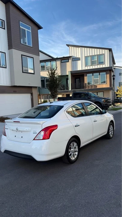 2018 Nissan Versa - Image 4 of 14